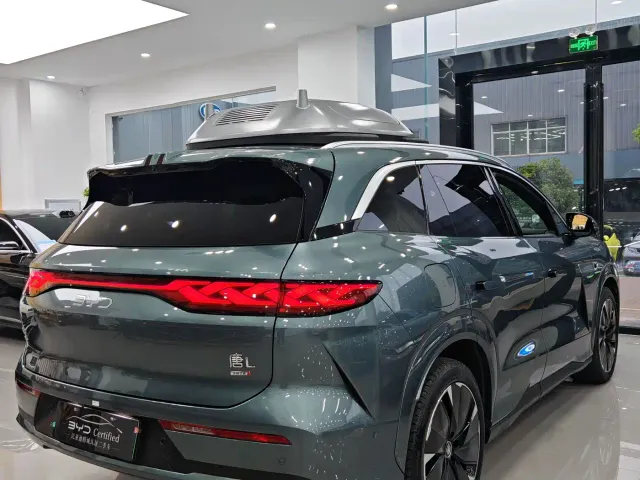 BYD Tang L — Фото автомобиля 10