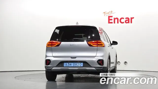 Kia Niro Niro Plus Air — Фото автомобиля 4