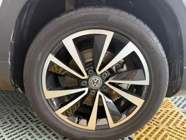 Volkswagen Tharu — Фото автомобиля 22