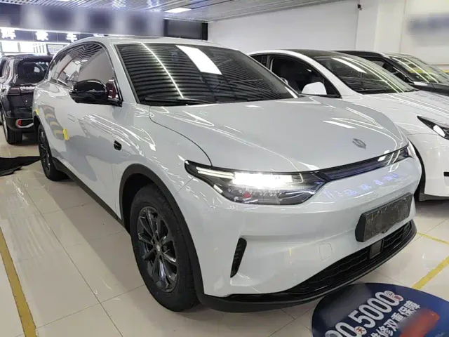Leapmotor C11 — Фото автомобиля 3