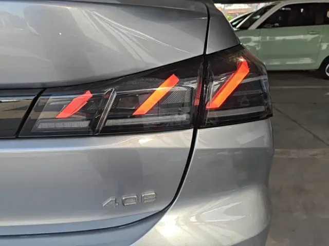 Peugeot 408 — Фото автомобиля 23