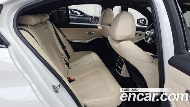 BMW 3-Series 3 серия (G20) — Фото автомобиля 10