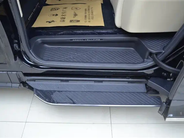 Toyota Vellfire — Фото автомобиля 13