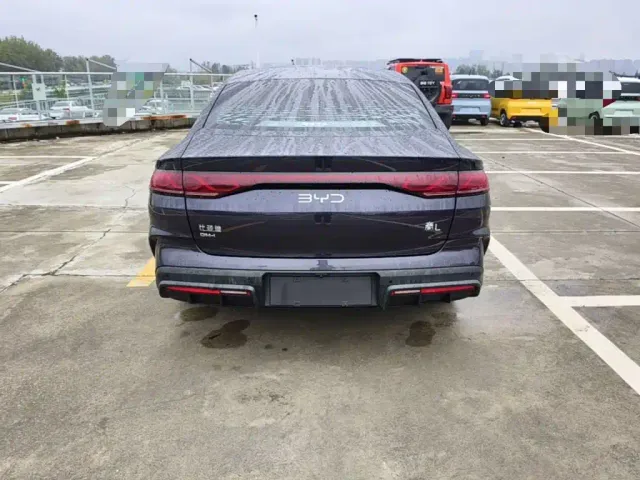 BYD Qin L — Фото автомобиля 5