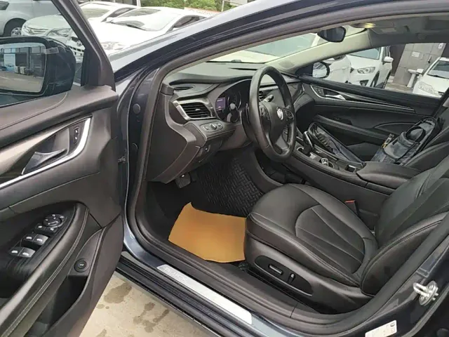 Buick LaCrosse — Фото автомобиля 15
