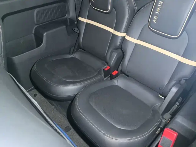 Baojun KiWi EV — Фото автомобиля 16