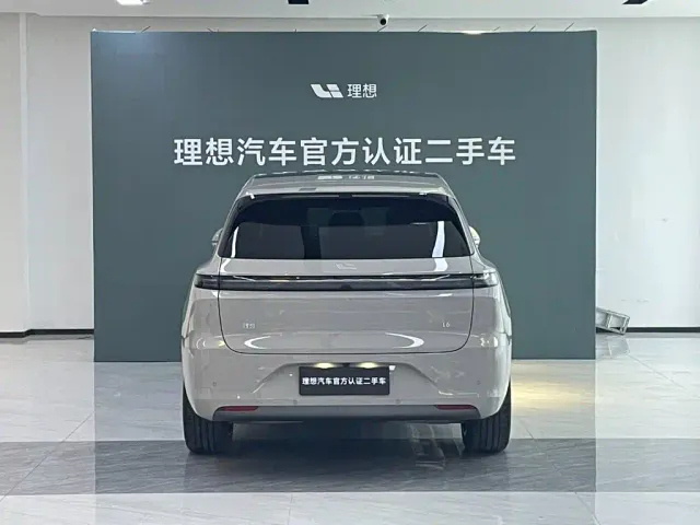 Li Auto L6 — Фото автомобиля 3