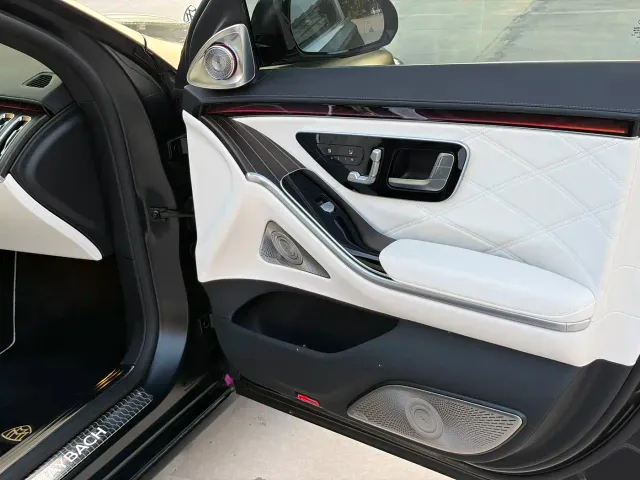 Mercedes-Benz Maybach S-Class — Фото автомобиля 11