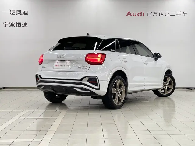 Audi Q2L — Фото автомобиля 5