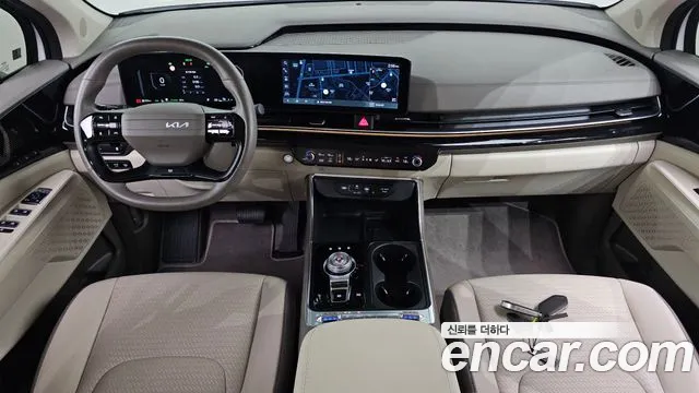 Kia Carnival Generation 4 — Фото автомобиля 7
