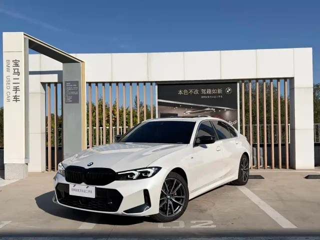 Фотография автомобиля — BMW 3 Series