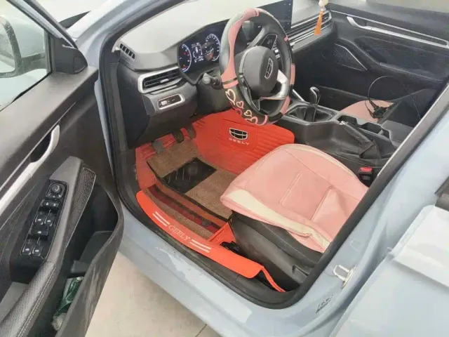 Geely Emgrand — Фото автомобиля 8