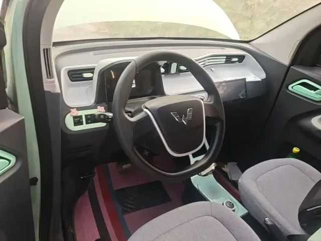 Wuling Hongguang Mini EV — Фото автомобиля 10