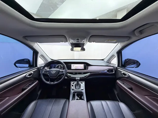 GAC Trumpchi M6 — Фото автомобиля 16