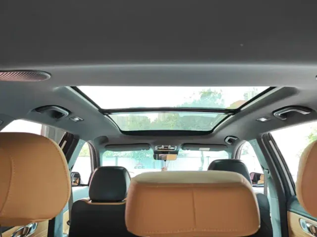Geely Galaxy Starship 7 EM-i — Фото автомобиля 13