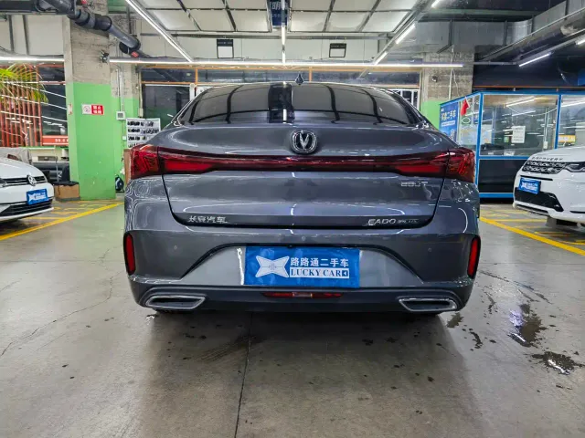 Changan Eado — Фото автомобиля 5