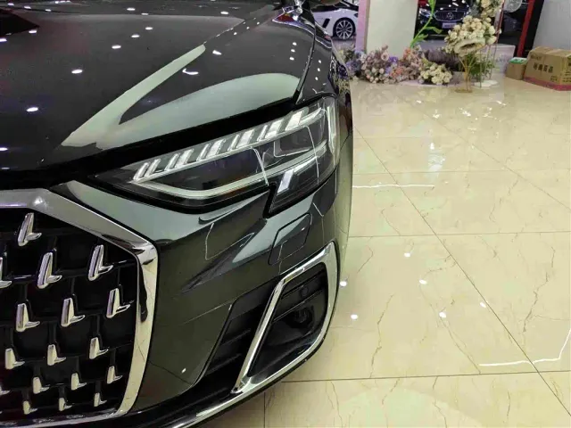 Audi A8 — Фото автомобиля 15