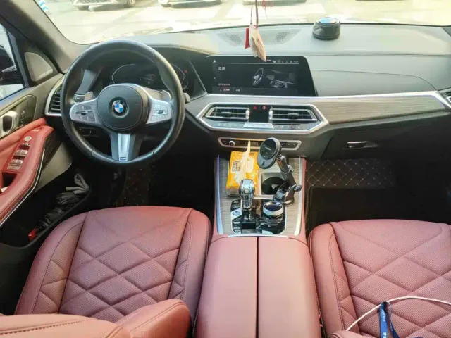 BMW X5 — Фото автомобиля 11