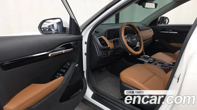 Kia Seltos — Фото автомобиля 15