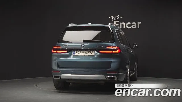 BMW X7 — Фото автомобиля 2