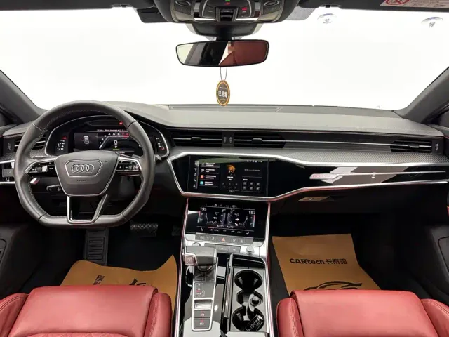 Audi A7L — Фото автомобиля 10
