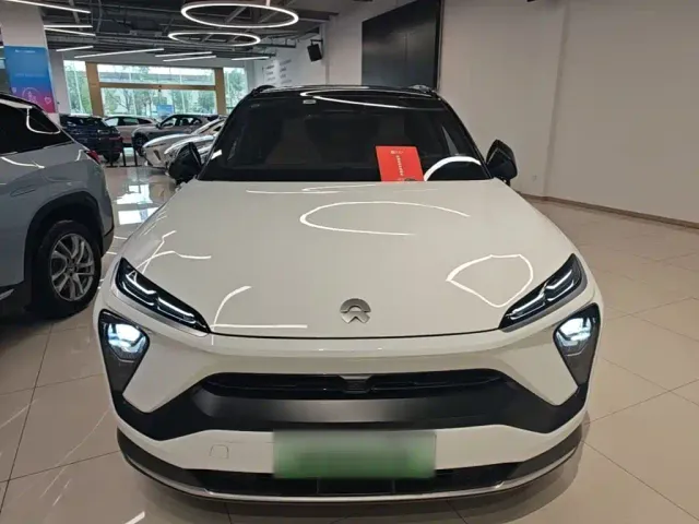 Nio ES6 — Фото автомобиля 2