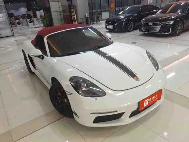 Фотография автомобиля — Porsche 718