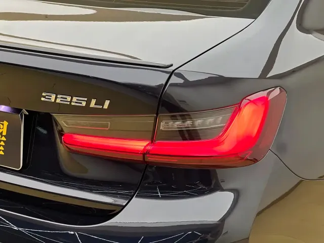 BMW 3 Series — Фото автомобиля 26