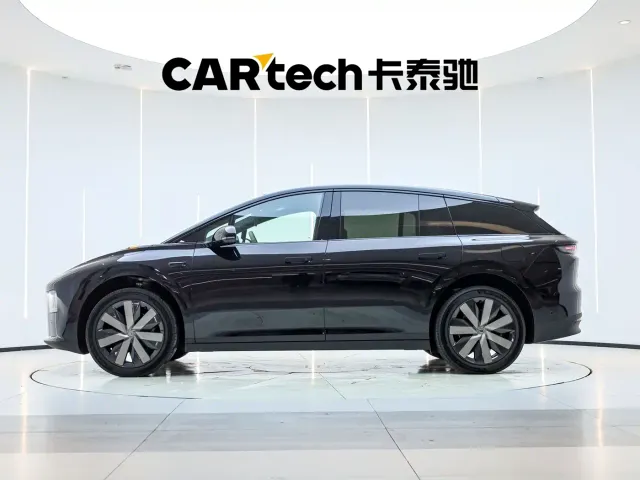 Li Auto i6 — Фото автомобиля 6