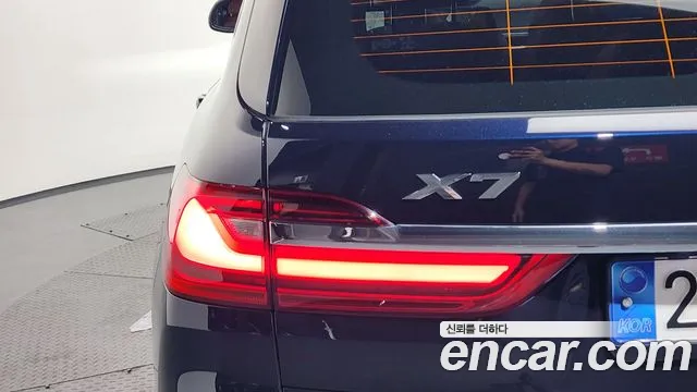 BMW X7 — Фото автомобиля 16