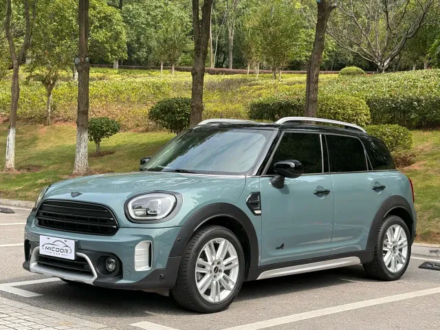 Фотография автомобиля — MINI COUNTRYMAN