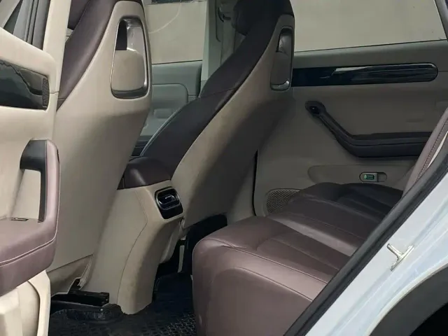 Leapmotor C11 — Фото автомобиля 6