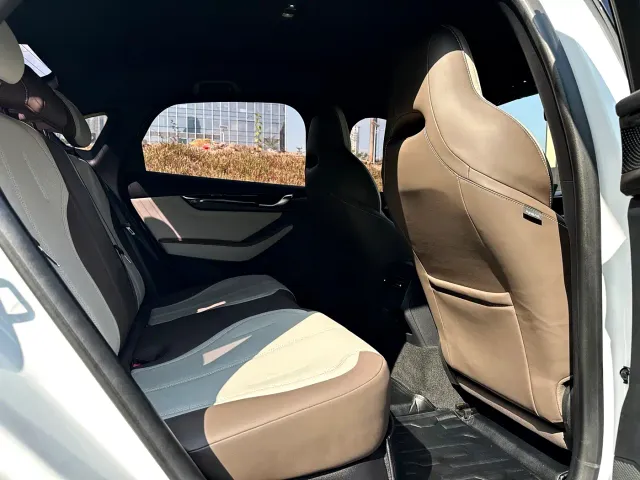 BYD Qin PLUS — Фото автомобиля 12