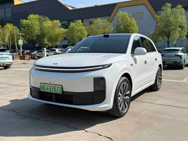 Фотография автомобиля — Li Auto L6