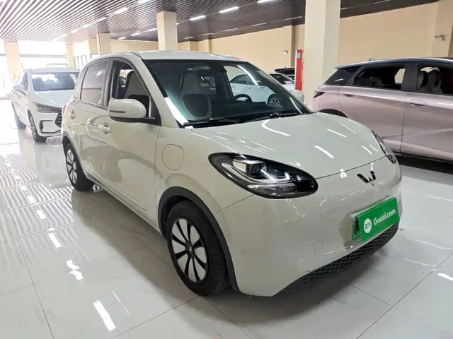 Wuling Bingo — Фото автомобиля 3