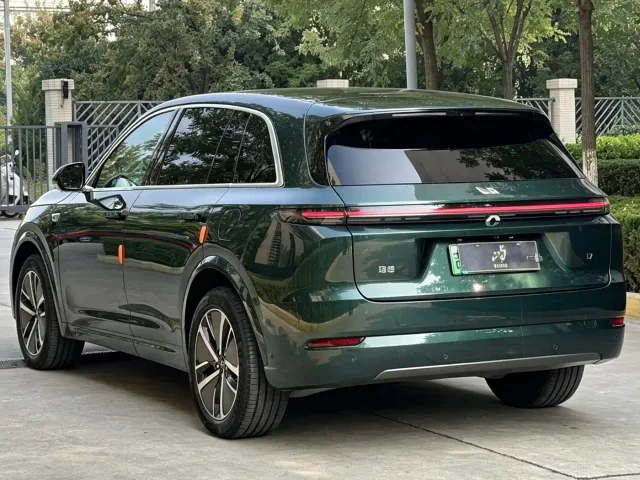 Li Auto L7 — Фото автомобиля 6