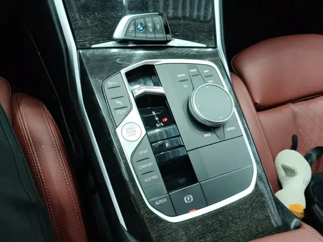 BMW 3 Series — Фото автомобиля 13