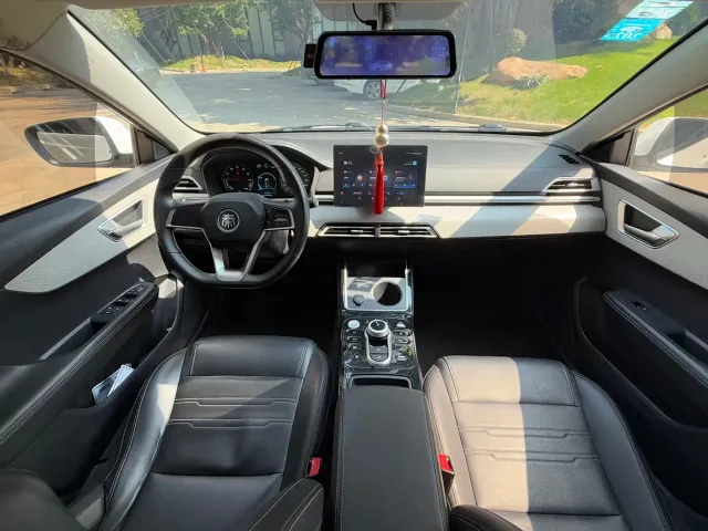 BYD Qin — Фото автомобиля 4