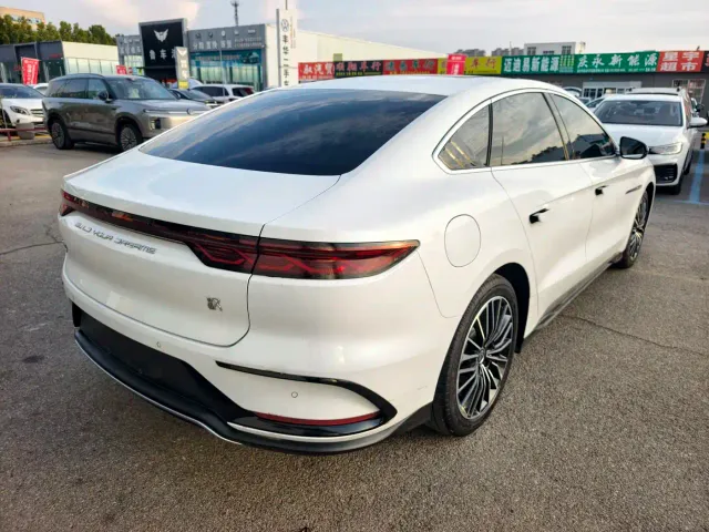 BYD Han — Фото автомобиля 11