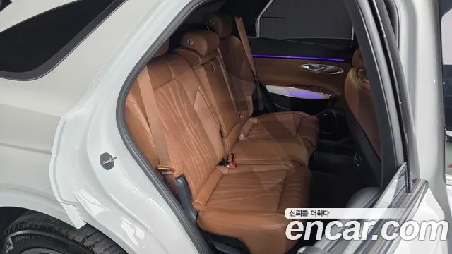 Genesis GV70 — Фото автомобиля 17