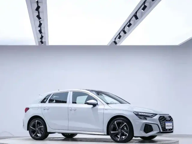 Audi A3 — Фото автомобиля 5