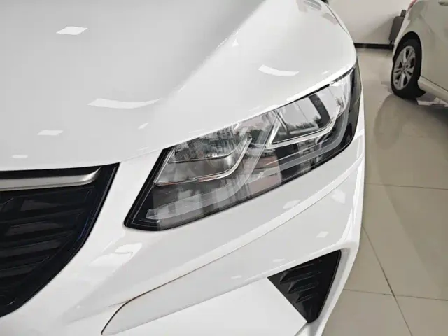 Geely Binyue — Фото автомобиля 23