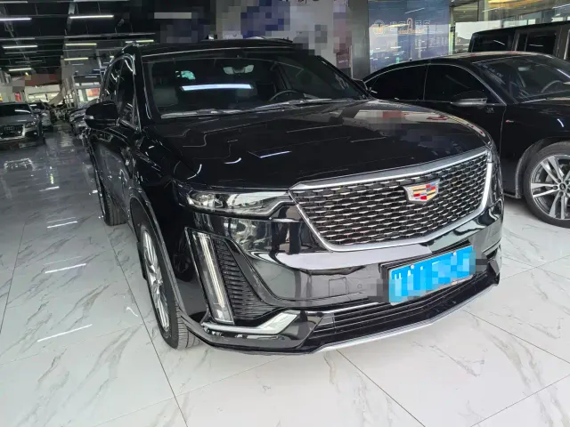 Cadillac XT6 — Фото автомобиля 3