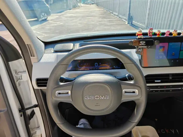 Geely Panda — Фото автомобиля 10