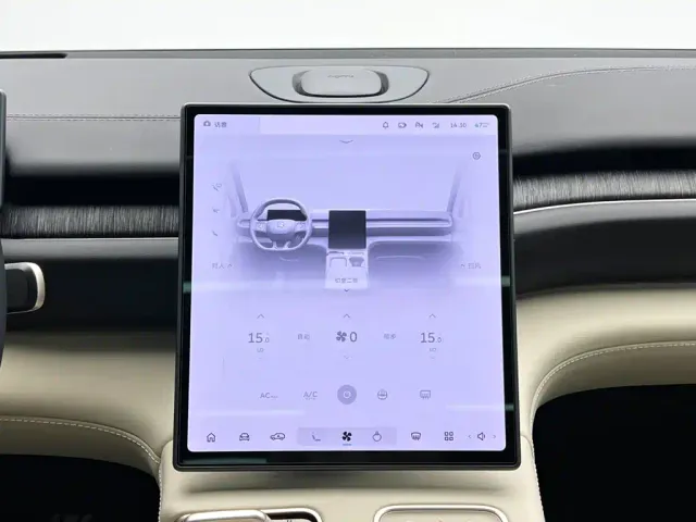 Nio ES6 — Фото автомобиля 22