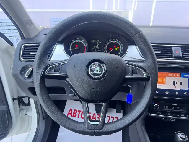 Škoda Rapid 2022 1.5L Automatic Comfort Edition — Фото автомобиля 10
