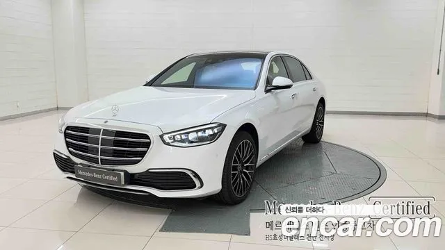 Фотография автомобиля — Mercedes-Benz S-Class