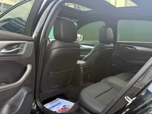 Cadillac CT5 — Фото автомобиля 6