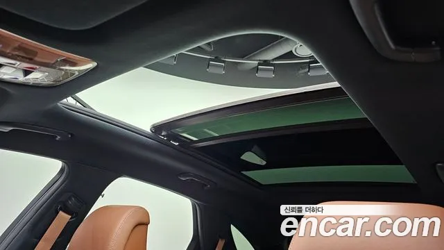 Genesis GV70 — Фото автомобиля 28