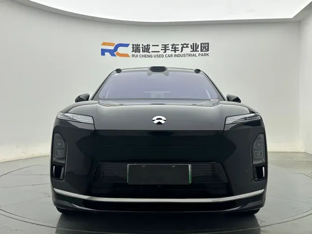 Nio ES8 — Фото автомобиля 3